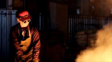 Ergitme fırınlarında demir döküm,