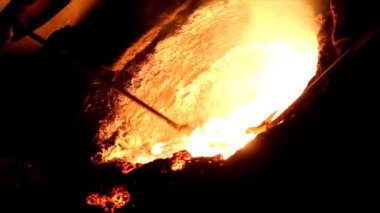 Ergitme fırınlarında demir döküm,