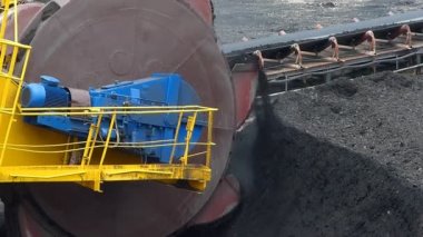 Kömür kazı için tekerlekli ekskavatör