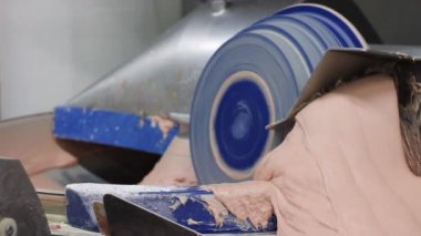 Adam et ve baharat karıştırma