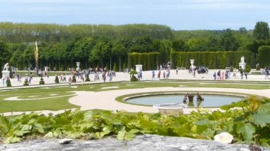 Versay Sarayı, Çeşme ve Bahçe Paris Fransa
