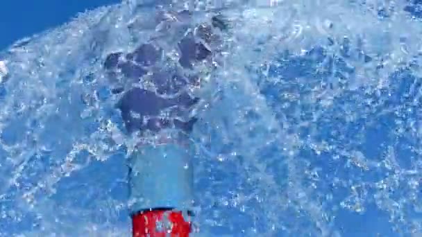 Clear water in swimming pool — Stock Video