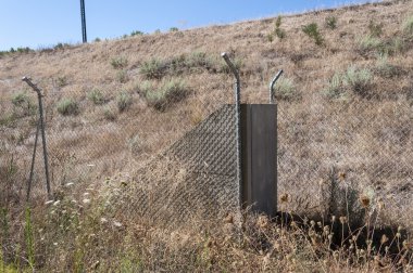 Kaçış rampaları içinde bir yüksek hızlı tren