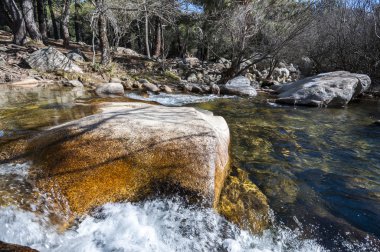 La Pedriza aracılığıyla ders boyunca nehir Manzanares