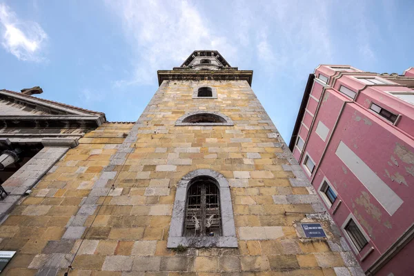 Campanile Della Chiesa Santa Maria Assunta Più Recente Chiesa Bermeo — Foto Stock