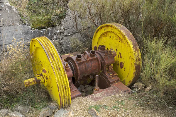 Ancien Concasseur Mâchoires Dans Mine Argent Abandonnée Bustarviejo Province Madrid — Photo