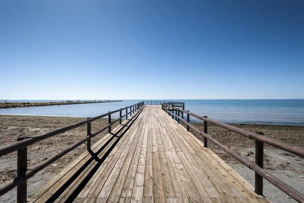 Wooden walkway. — Stock Photo, Image