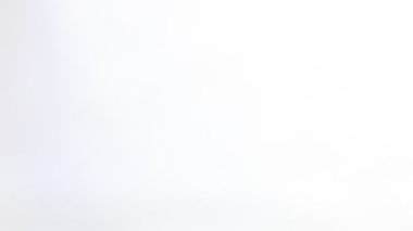 kadının el hareketleri 