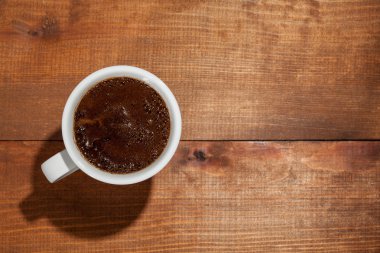 Bir fincan taze kahve.