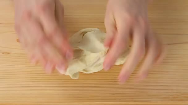 Woman's hands knead dough — Stock Video