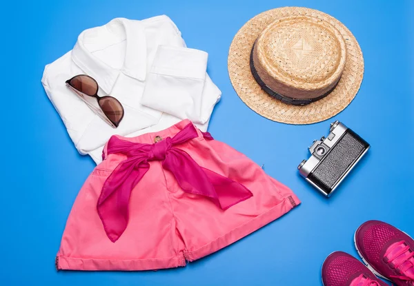 Colección de ropa y accesorios para mujer de verano —  Fotos de Stock