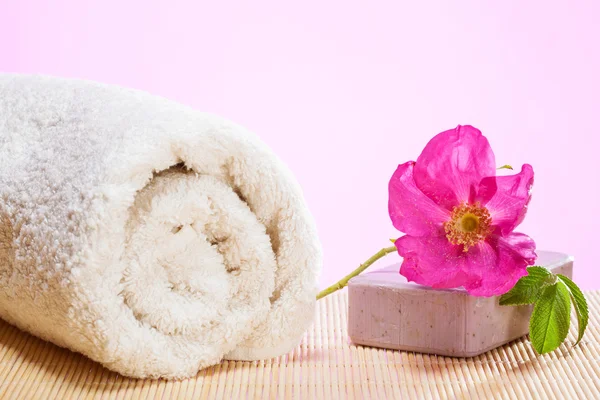 Bella composizione spa asciugamano di cotone — Foto Stock