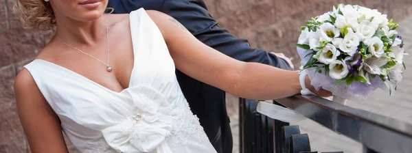Nevěsta a ženich closeup — Stock fotografie