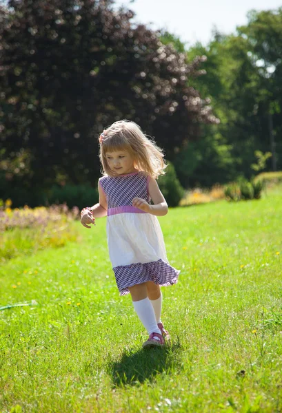 Portrait of running little girl — Stock Photo, Image