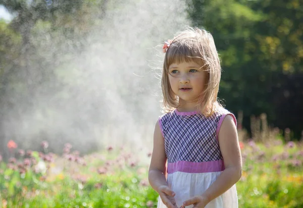 Portrait of a pretty little girl — Stock Photo, Image