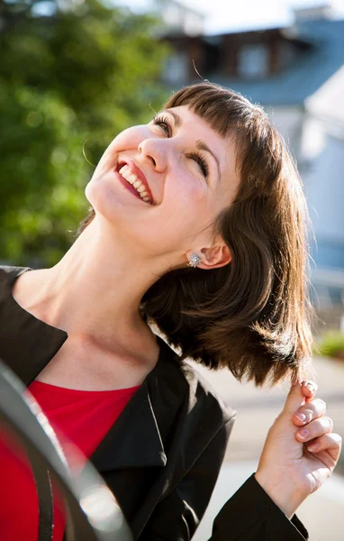 Feliz Sorrindo Jovem Mulher — Fotografia de Stock