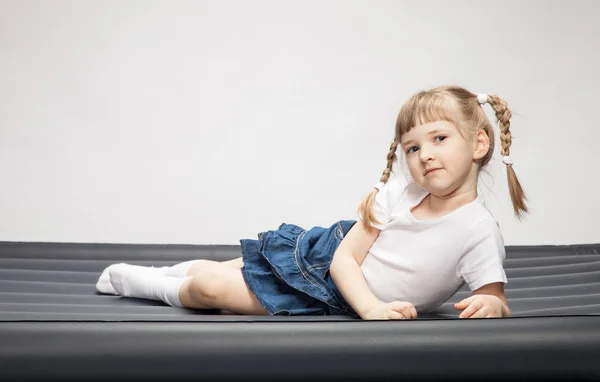 Retrato de una niña — Foto de Stock