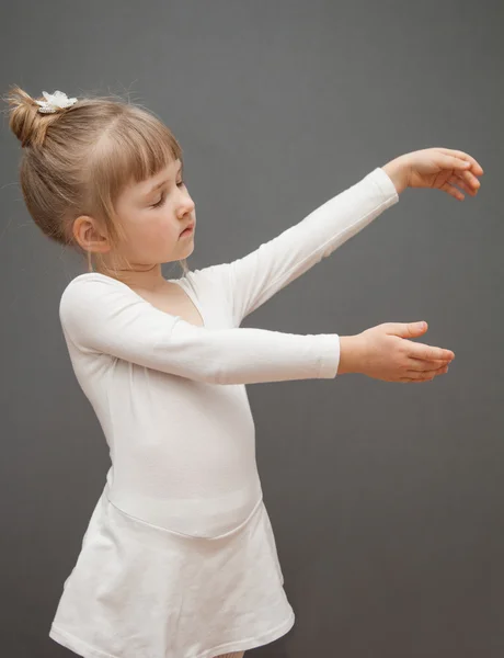 Pequena bailarina graciosa — Fotografia de Stock