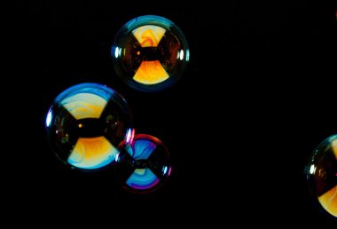 parlak sabun köpüğü