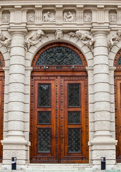 Deuren van Museum van kunst geschiedenis — Stockfoto