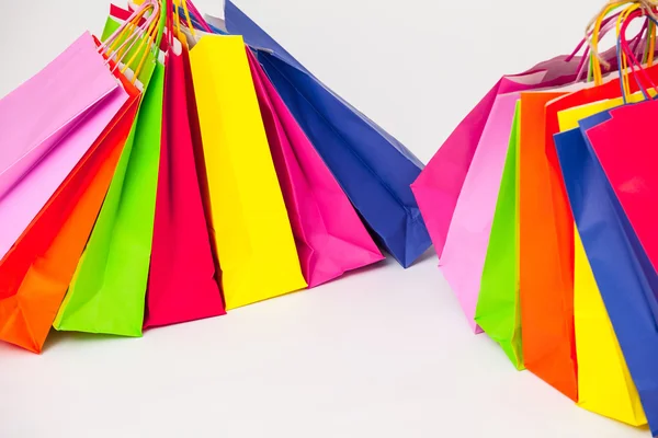 Bolsas de papel multicolores — Foto de Stock