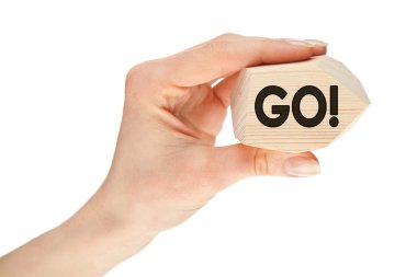 insan elini tutarak ahşap blok