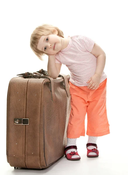Ребенок с большим багажником — стоковое фото