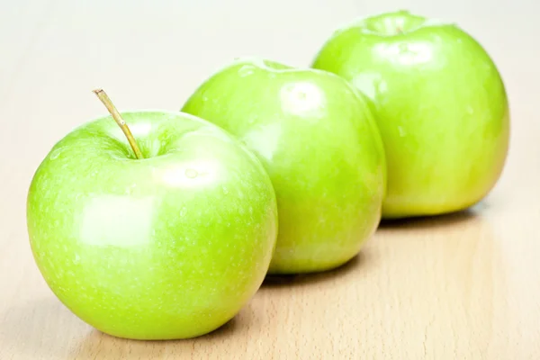 Three green apples — Stock Photo, Image