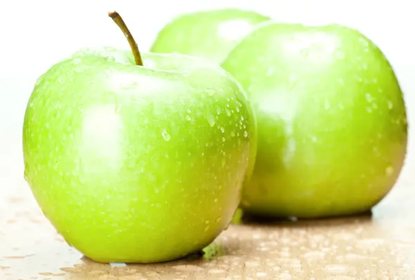 Świeże zielone jabłka — Zdjęcie stockowe