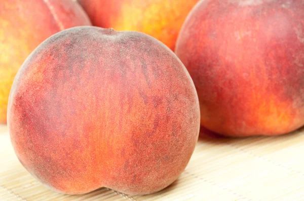 Close-up of ripe peaches — Stock Photo, Image