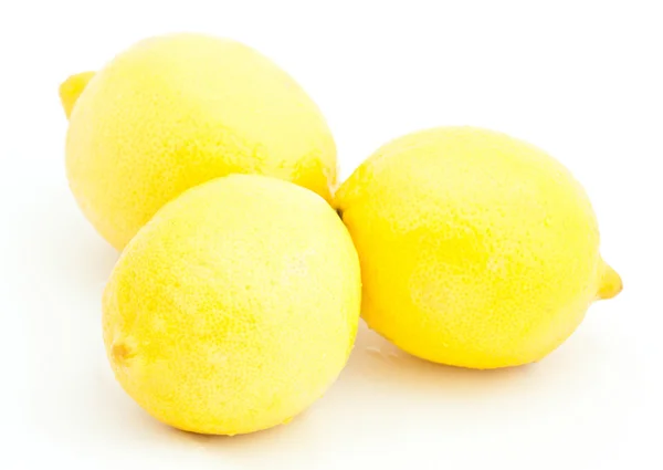 Limones jugosos enteros — Foto de Stock