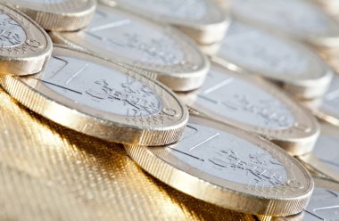 Birçok parlak euro coins