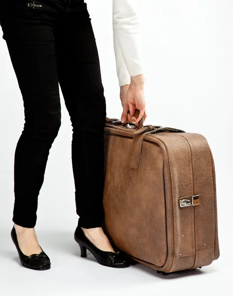 Viaggiatore con una valigia grande — Foto Stock