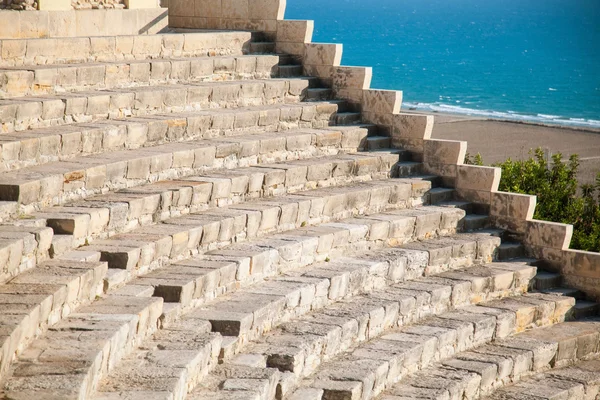 Fragment d'un vieil escalier — Photo