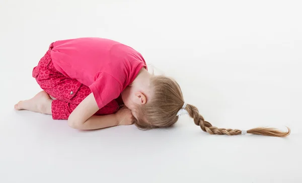 Girl bending and closing her eyes — Stock Photo, Image
