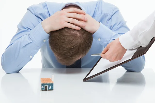 Businessman offering partner to sign  contract — Stock Photo, Image