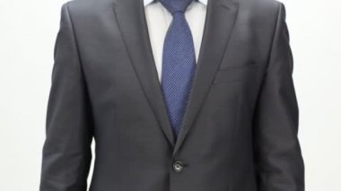 Tanınmayan işkadını bakarak