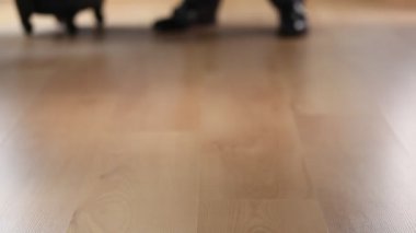 Tanınmayan işadamı çanta