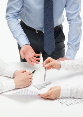 İş adamları bir sorun tartışıyor