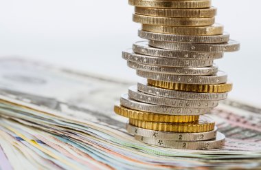Euro ve dolar para ve euro madeni paralar