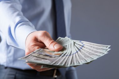 Dolar ulaşan işadamı el