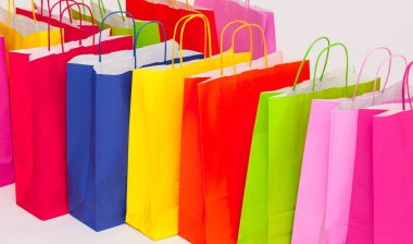 çok renkli kağıt torbalar