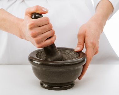 Bir şey vurma Cook'un eller