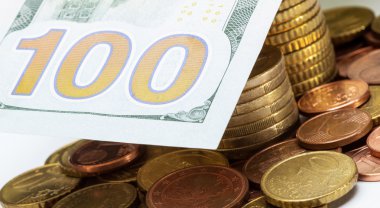 Dollad euro hakimdir