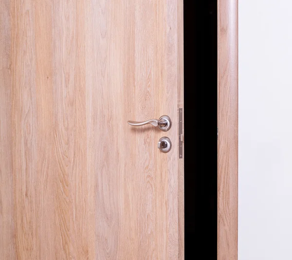 Aralık kapıyı kapat