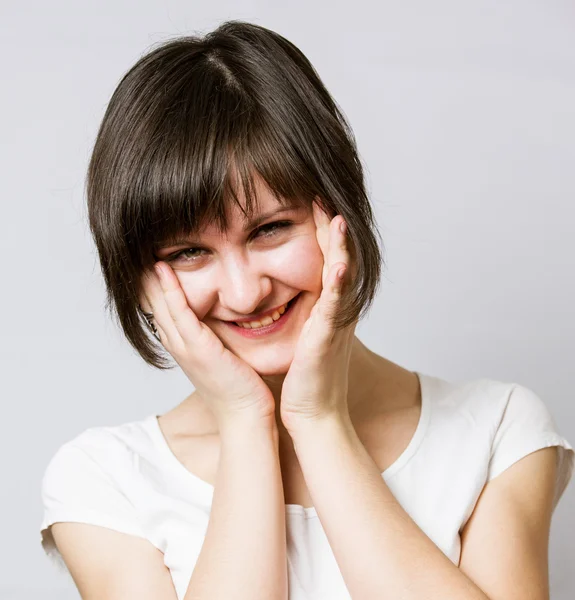 Portrait of a beautiful young woman — Stock Photo, Image