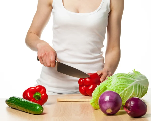 Žena ruce příprava salátu — Stock fotografie