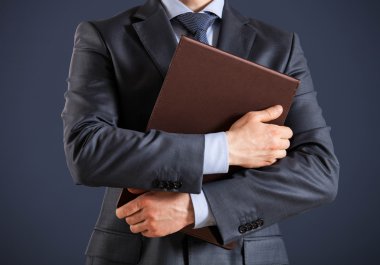 işadamı holding kitap