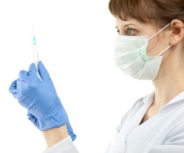 kadın doktor hazırlama şırınga