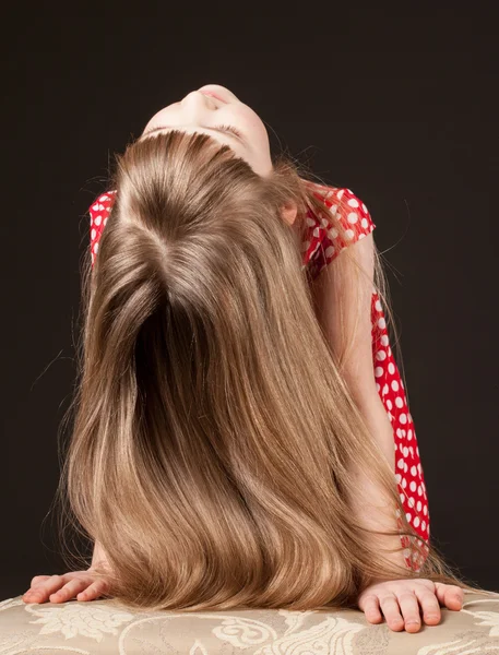 Girl with beautiful long hair — Stock Photo, Image